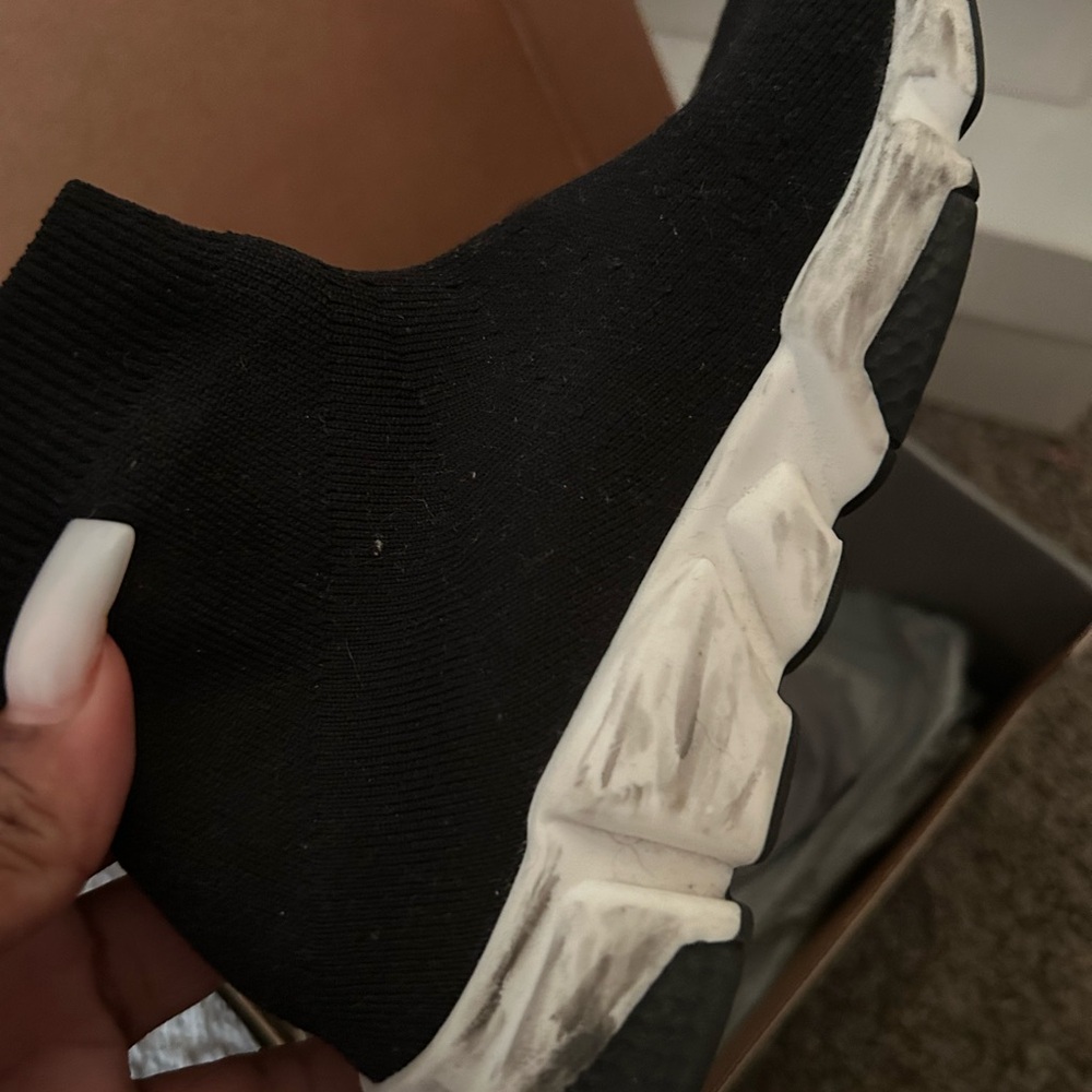 Balenciaga Kids Black and White Sneakers - Picture 6 of 7